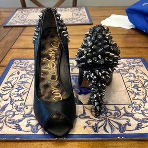 Sam Edelman spike/rhinestone peep toe high heel, black, size 8